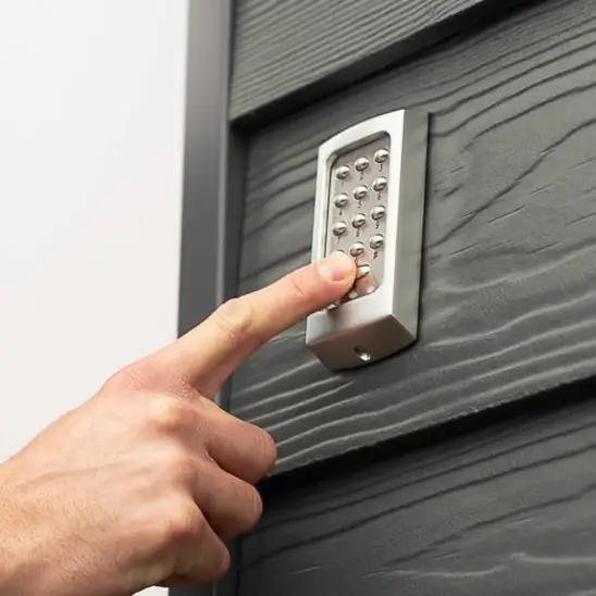 KP50 Keypad In Situ With Hand 640 8008